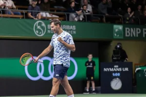 Pavel Kotov desafía el cansancio y se corona en Wuning con otra remontada memorable