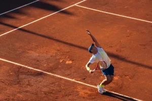 Debut y despedida: Báez se derrumba en Barcelona