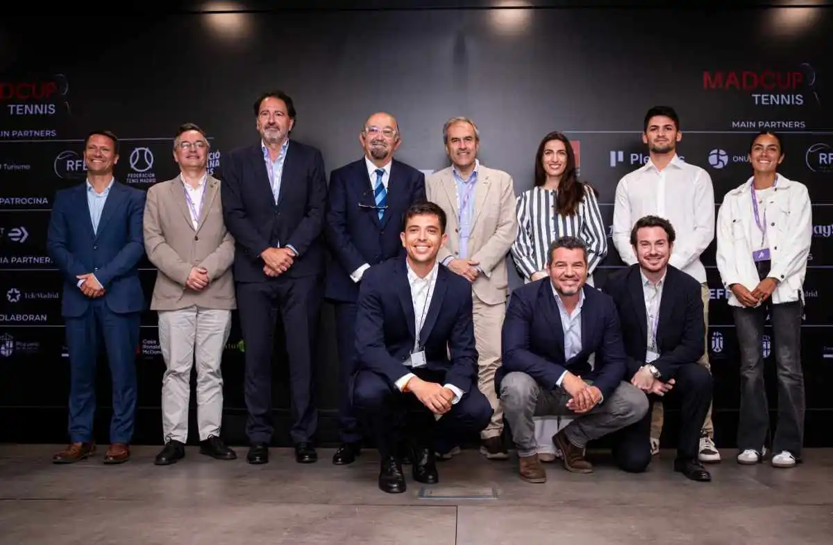 madcup tennis presenta un innovador torneo juvenil con equipos mixtos