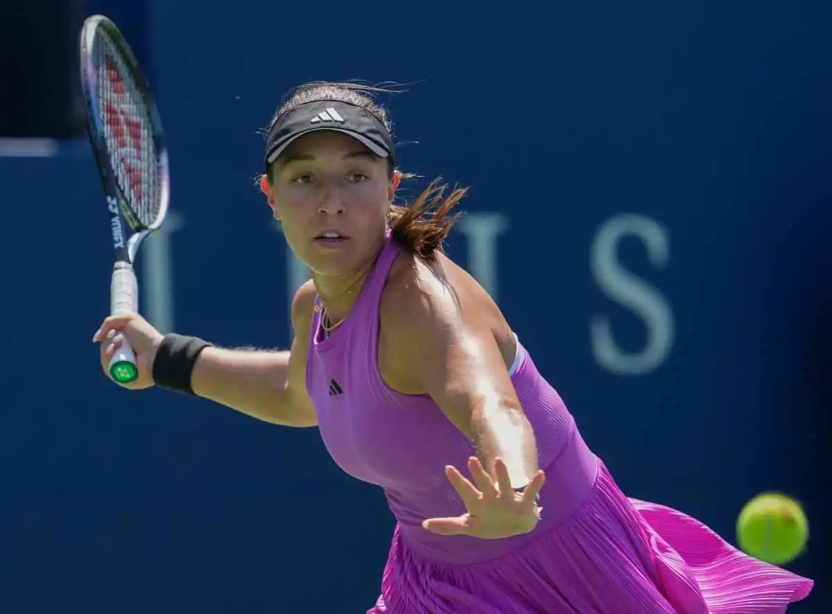 pegula cocciaretto wta charleston 2026