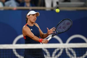 Jessica Pegula remonta y mantiene su dominio en Charleston