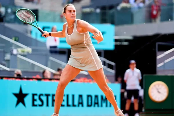 La reina no negocia: Sabalenka controla y avanza sin sobresaltos en Madrid