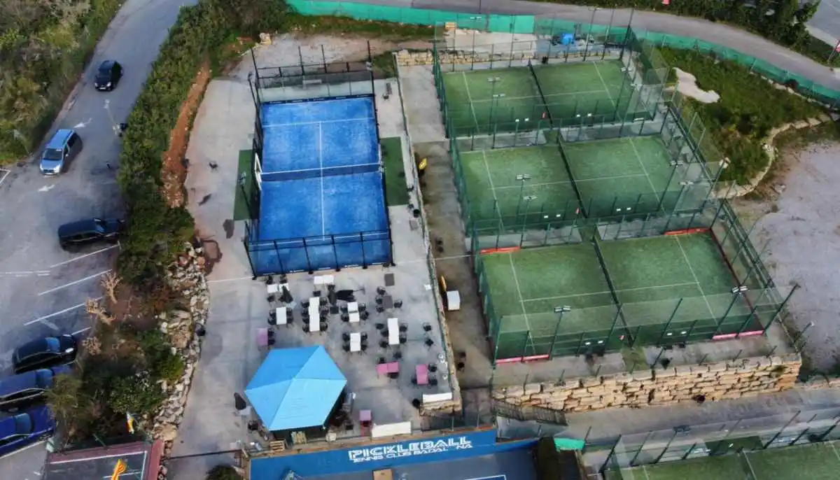 tennis club badalona: diversion asegurada con el open torneig tennis club badalona by vencafesa