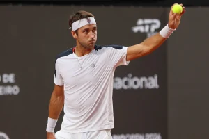 Tarde para el olvido: Etcheverry eliminado en primera ronda de Roland Garros