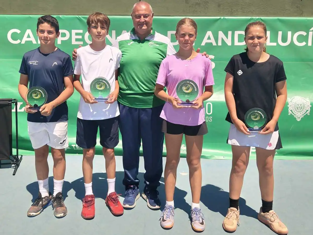 Navarrete y Koroleva brillan en el Andaluz alevín celebrado en La Línea
