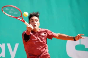 Trabajado debut: Burruchaga da el primer paso en Burdeos