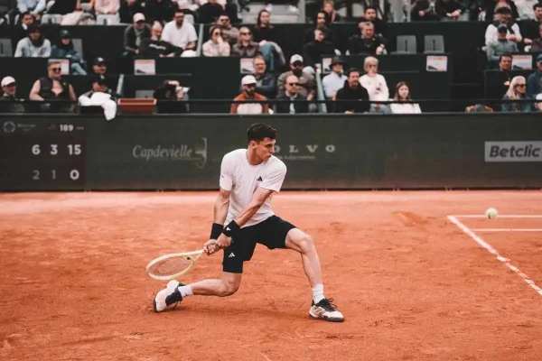 Triunfo que suma: Juanma Cerúndolo consigue dar el paso en Roland Garros