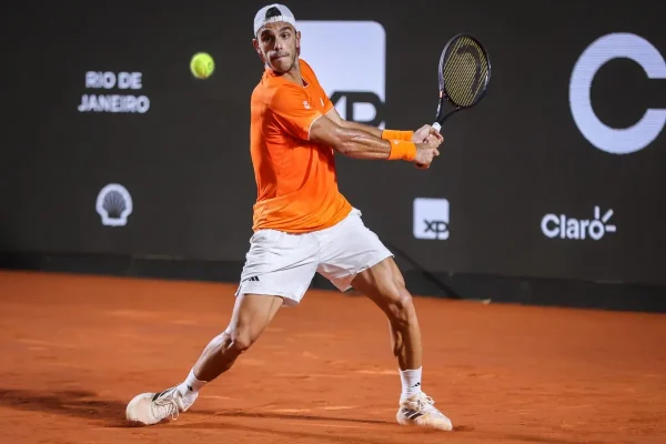 La remontada se queda en la orilla: Cerúndolo roza la épica pero cae en el quinto set ante Svajda