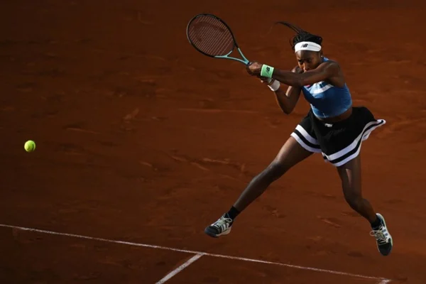 Gauff enciende la Philippe-Chatrier con una reacción devastadora