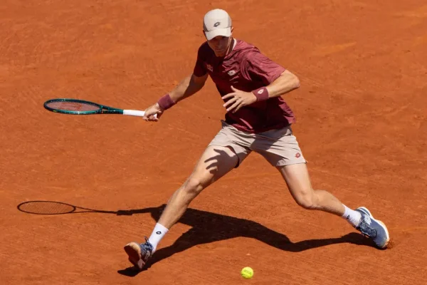 Landaluce se carga al pupilo de Djokovic en el Masters 1000 de Roma