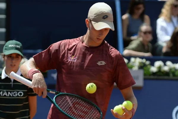 El tenis del mañana estalla en París: Landaluce vence el vértigo y sigue con vida