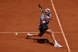 Malas noticias para el circuito masculino: Rune retrasa su regreso