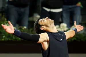 La paciencia de Musetti termina asfixiando a Cerúndolo en el Masters de Roma