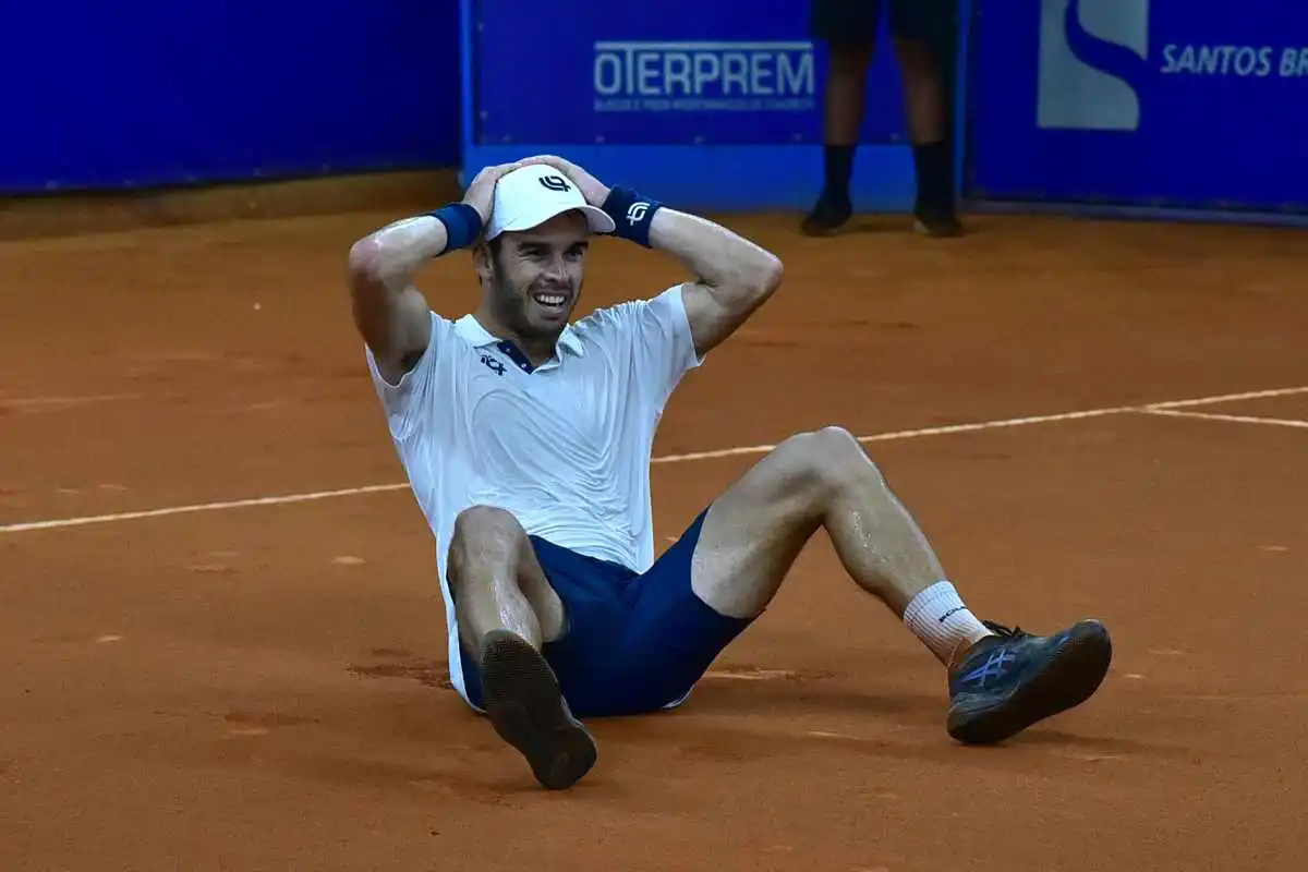 ¿que records para su pais rompio roncadelli al ganar su primer atp challenger?