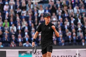Sinner debuta con autoridad en Roland Garros y prolonga una racha monstruosa