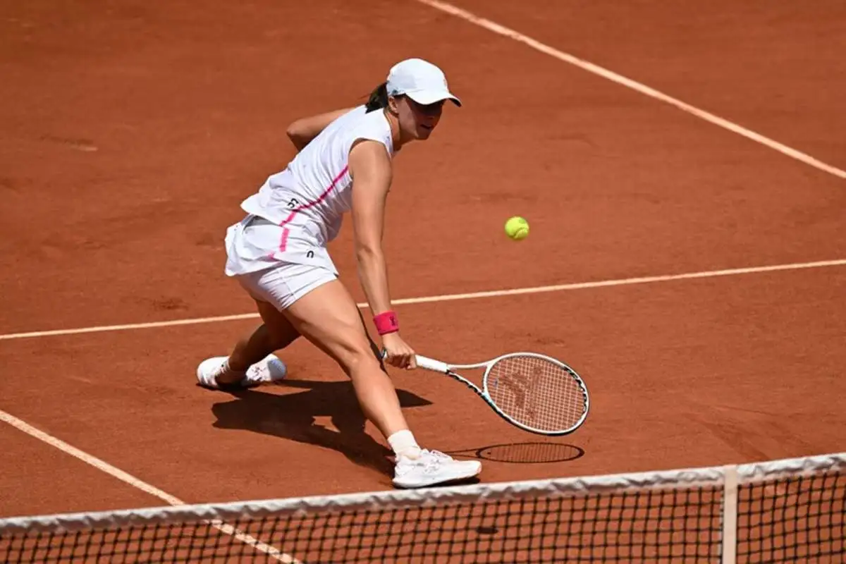 swiatek linette roland garros 2026