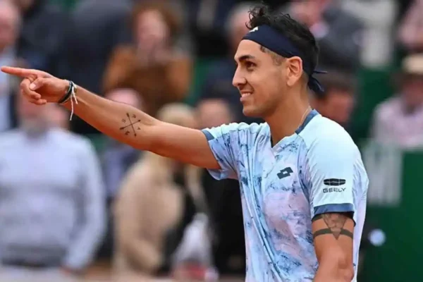 Tabilo rinde una primera exhibición en Roland Garros
