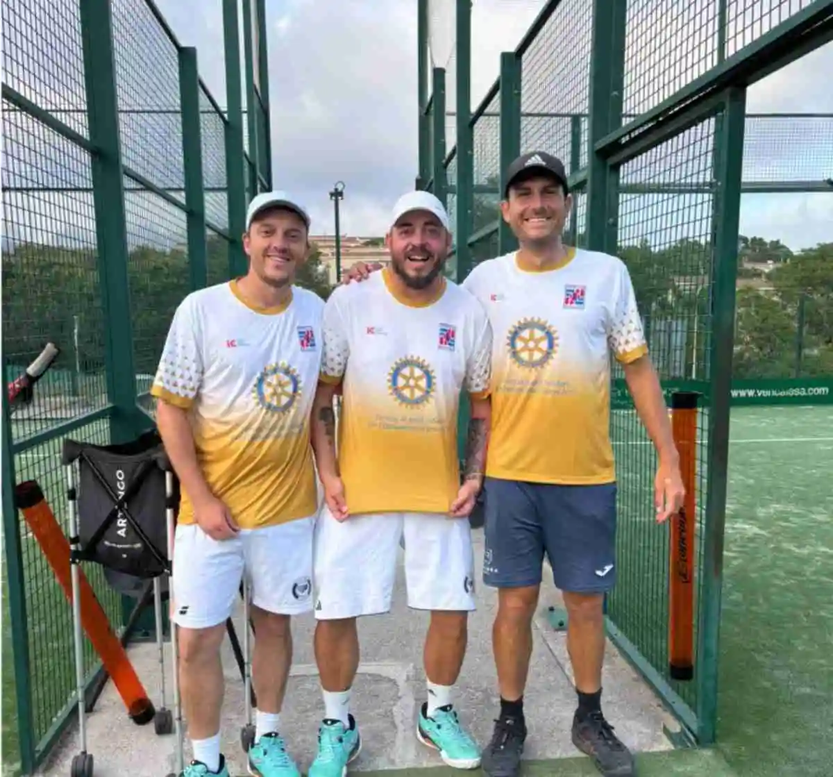 tennis club badalona: todo preparado para el torneo solidario rotary de padel