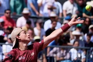 Con la frente en alto: Buse se derrumba ante Tiafoe y cae en Roma