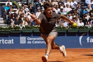 El tenis de Ugo Carabelli florece a tiempo en Hamburgo