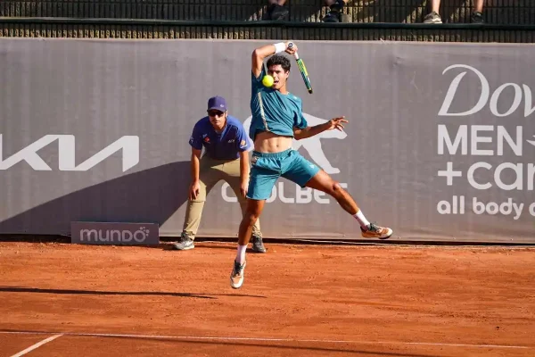 Daniel Vallejo aprovecha el retiro de Norrie y da el gran paso en París