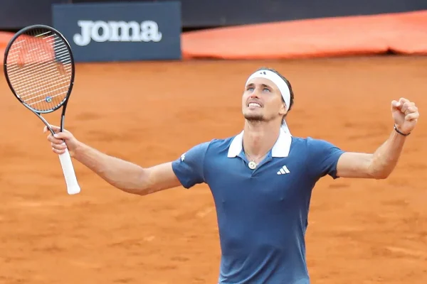 La oportunidad de su vida: Zverev sigue a paso firme y hace temblar Roland Garros