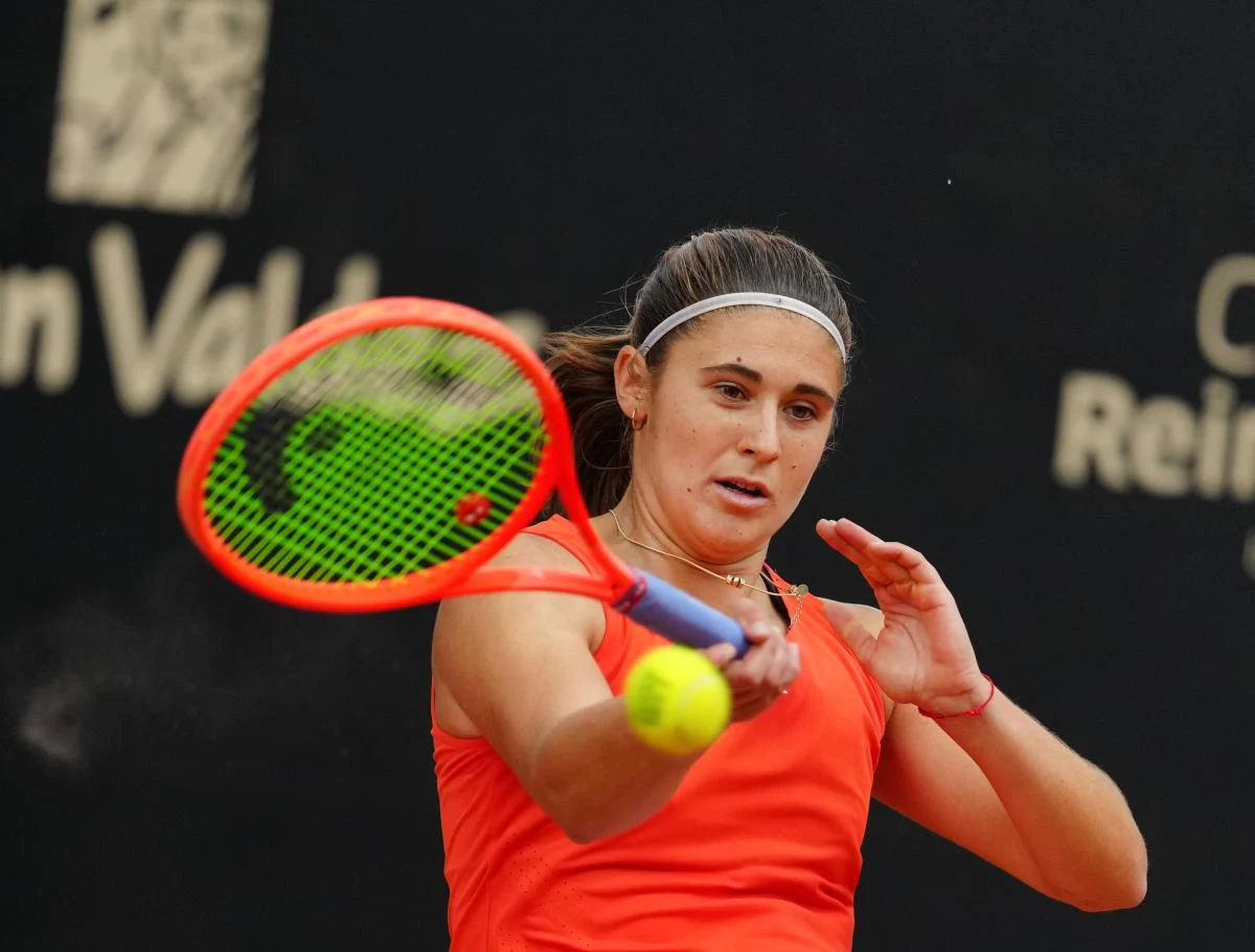 Riera y Carlé sacan adelante una jornada exigente en Wimbledon 1 Riera y Carlé sacan adelante una jornada exigente en Wimbledon