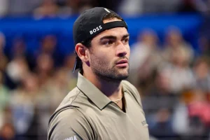 Berrettini, devastado tras su retiro en París: “Estoy muy cansado de esto”