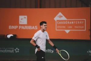 La aventura sobre césped de Juanma Cerúndolo sufre un freno en Eastbourne