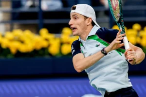 Horario, televisión y dónde ver ATP Eastbourne 2026: Bergs – Humbert