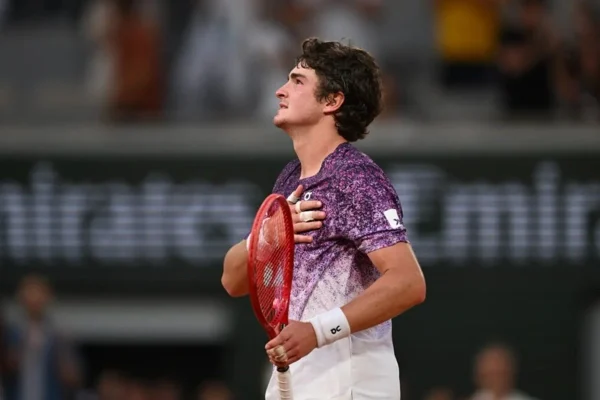 Horario, televisión y dónde ver Roland Garros 2026: Mensik – Fonseca