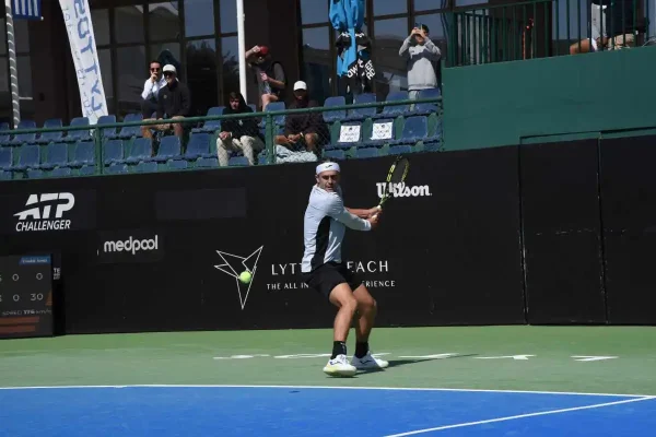 Philip Henning hace valer la localía para ser campeón en Sudáfrica