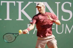 Debut con victoria: Landaluce remonta un duro duelo en Stuttgart