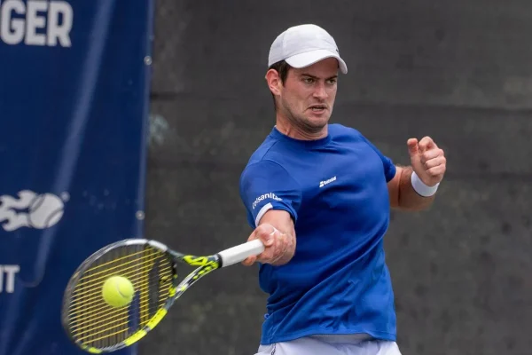 Cuatro horas para cambiar una carrera: Mejía hace historia en Wimbledon