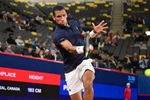“No soy el jugador que quiero ser”: La potente autocrítica de Auger-Aliassime tras su derrota en París