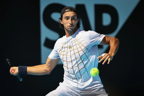 Un mal arranque que costó carísimo: Adiós de Tirante en Eastbourne