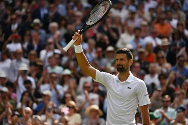 Djokovic lanza una advertencia en Wimbledon tras su pase a octavos