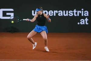 Sin freno: Badosa debuta con victoria en Hamburgo