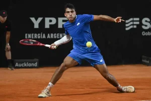 Román Burruchaga se queda con el duelo argentino en Umag
