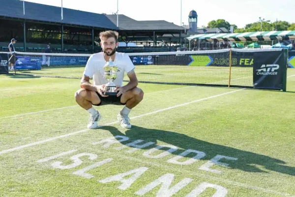 Fearnley levanta seis bolas de partido y escribe una remontada inolvidable en Newport
