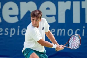 Dani Mérida se marcha de Wimbledon con la cabeza alta tras desafiar a Medvedev
