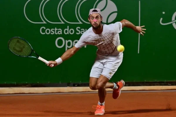Triunfazo con sufrimiento para Thiago Tirante en el ATP Bastad