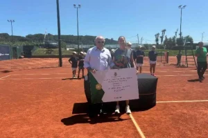 Torneo María de Villota: Yvonne Cavallé impone su experiencia en la Real Sociedad de Tenis de la Magdalena