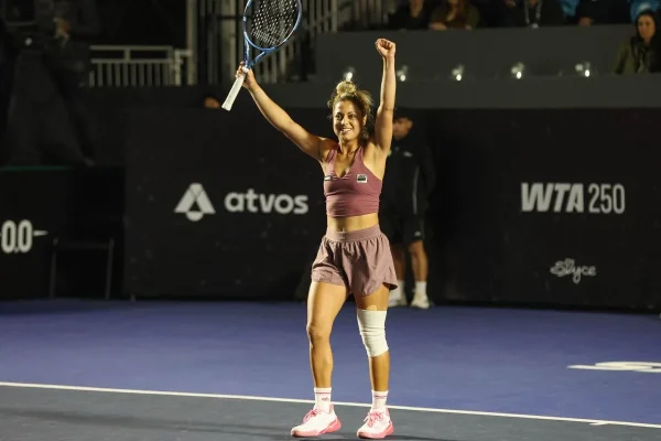 Renata Zarazúa sigue encendida y ya está en cuartos de Memphis