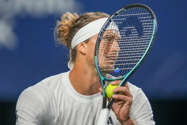 Sin brillo, pero con autoridad: Zverev se instala en la segunda semana de Wimbledon