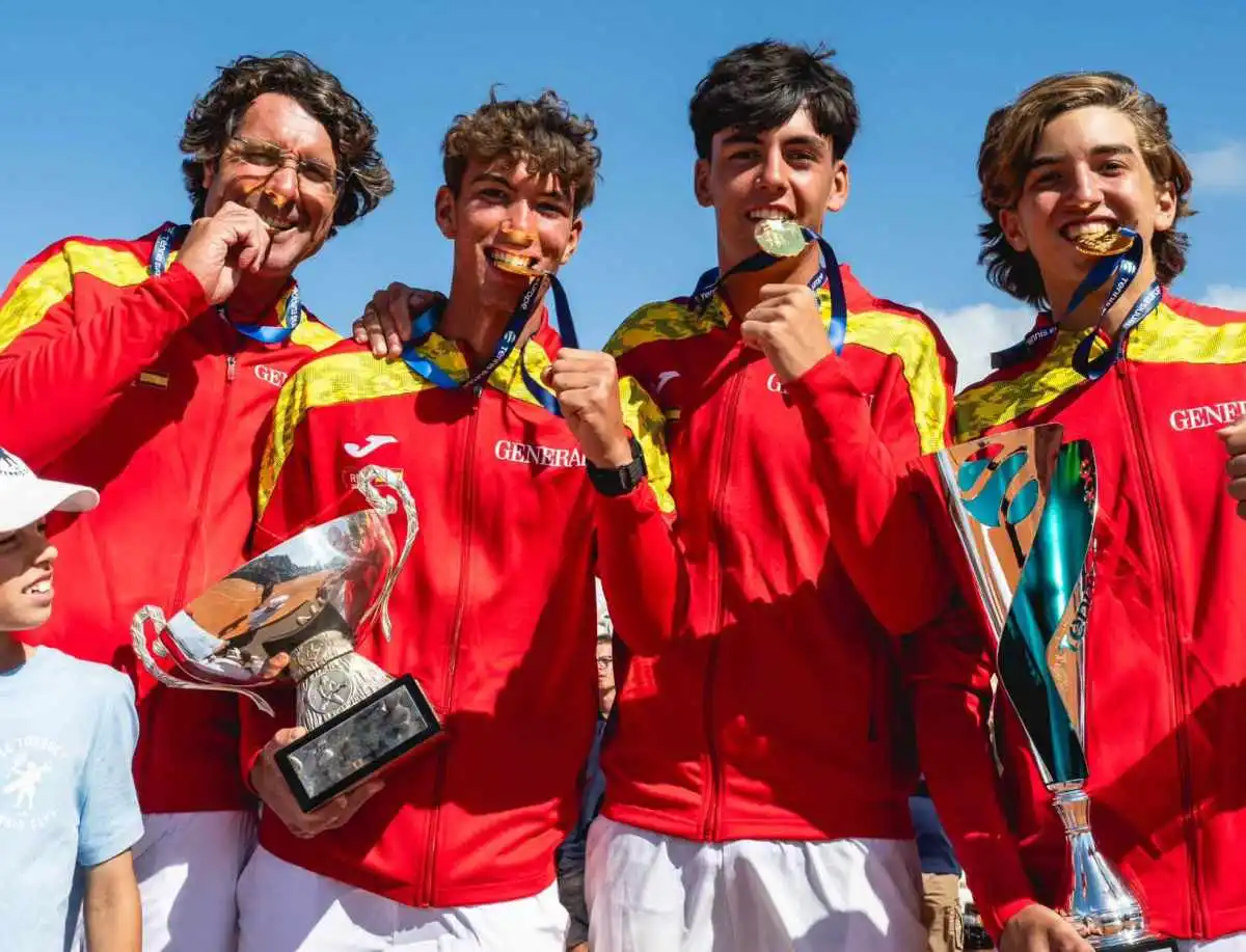 España conquista el Europeo sub16 masculino y logra el subcampeonato femenino