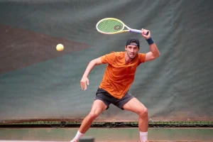 ITF Oviedo: Pérez Contri firma una remontada épica y va por el título ante Ritschard
