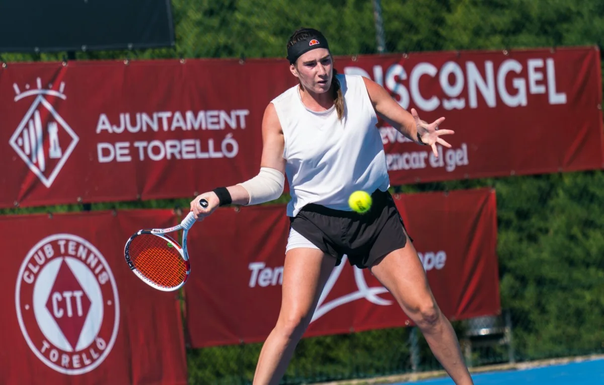 ITF Torelló: Cerviño avanza a semifinales en singles y se consagra campeona en dobles