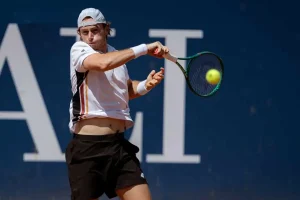 Ignacio Buse levanta su nivel y suma otra victoria en Winston Salem