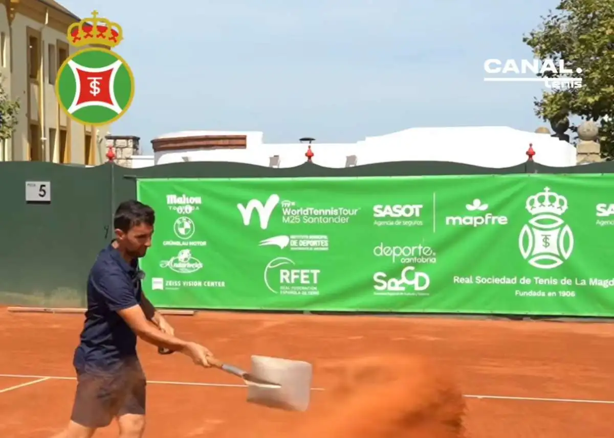 ¿como se cuida la tierra batida de la real sociedad de tenis de la magdalena?